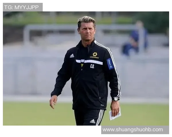 黑色五星足球球星的传奇之路与成就揭秘